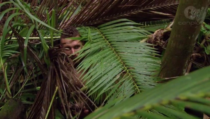 Australian Survivor S2 Luke hiding in his spy shack